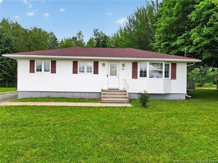 Property Photo:  71 Northwood  NB E1G 2K8 