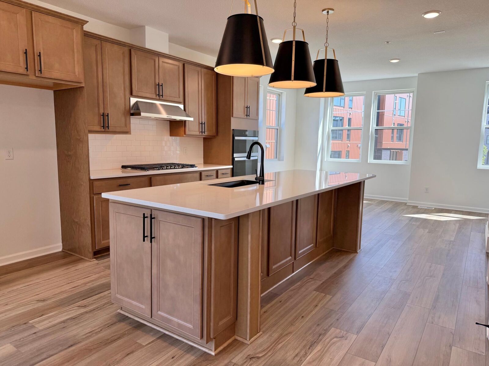 Property Photo: 845 Sweetwater Drive MN 55116