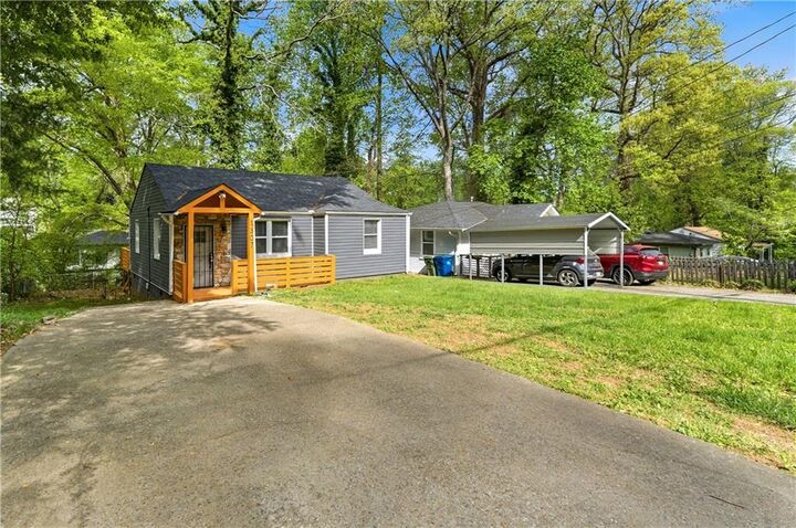 Property Photo:  1307 Elizabeth Avenue SW  GA 30310 
