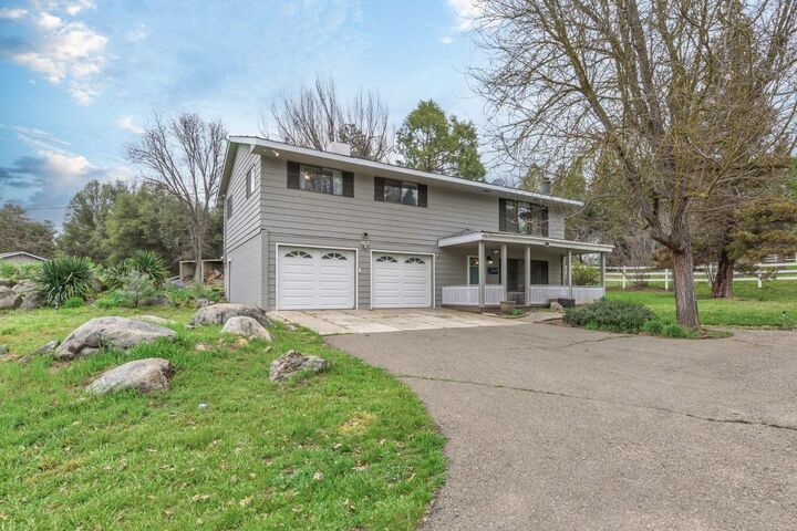 Property Photo:  45221 Big Oak Lane  CA 93644 
