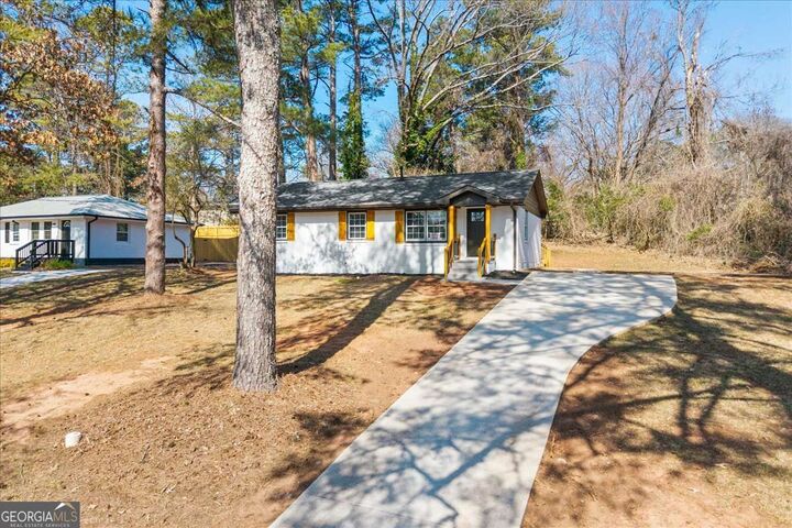 Property Photo: 3770 Larkspur Terrace GA 30032
