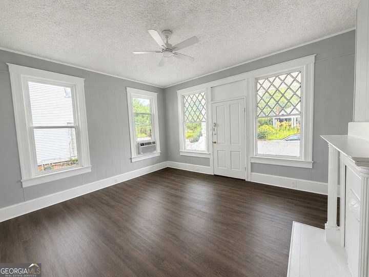 Property Photo: 2684 Hillcrest Avenue GA 31204