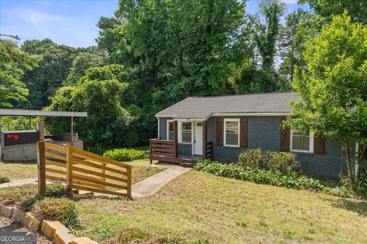 Property Photo: 151 Magnolia Terrace GA 30606