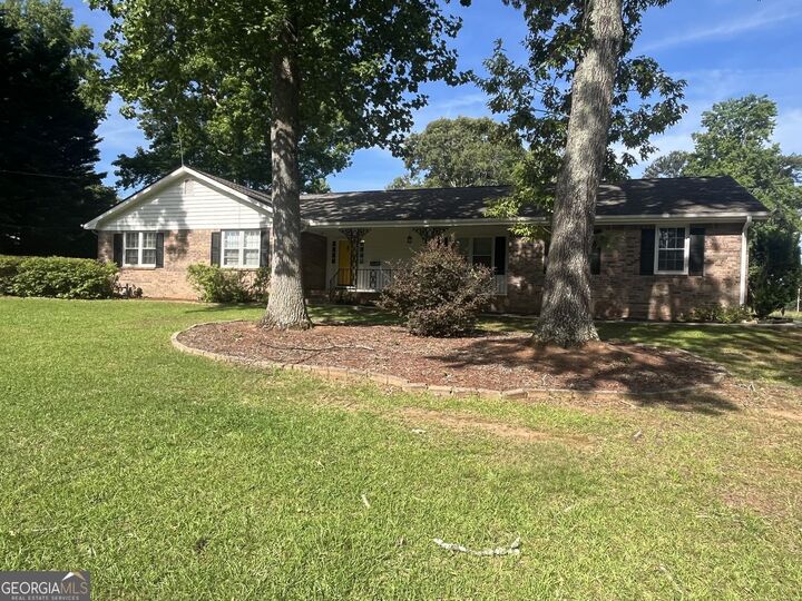 Property Photo:  2075 Pinewood Drive  GA 30016 