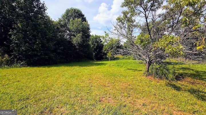 Property Photo:  380 Nix Road  GA 30110 