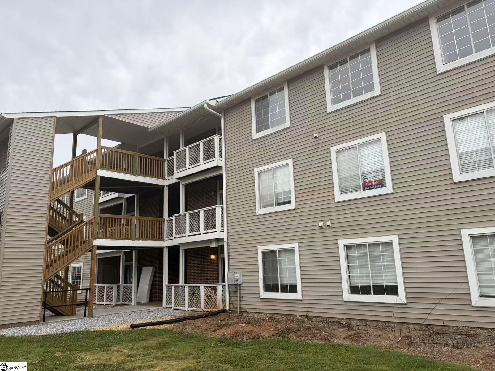 Property Photo: 220 Elm Street Unit 523 SC 29361