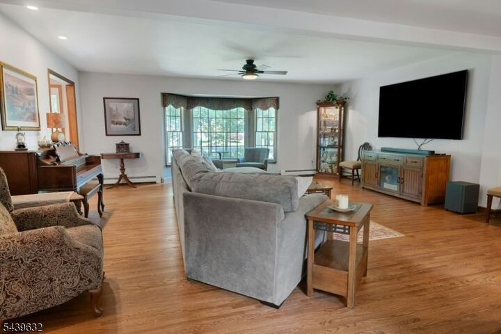Property Photo:  20 Lark Ln  NJ 07438 
