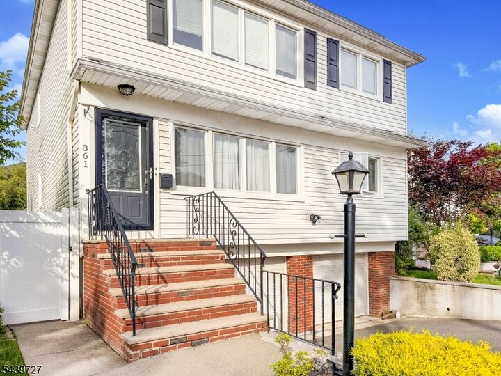 Property Photo:  361 Patricia Ct 1  NJ 07083 