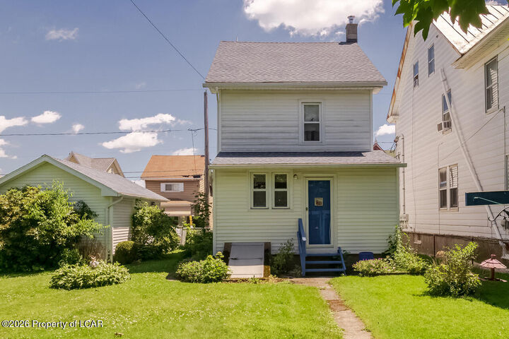 Property Photo:  570 Peace Street  PA 18201 
