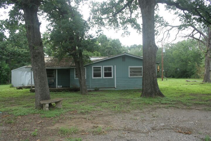 Property Photo: 634 S Mount Mariah Rd TX 77316