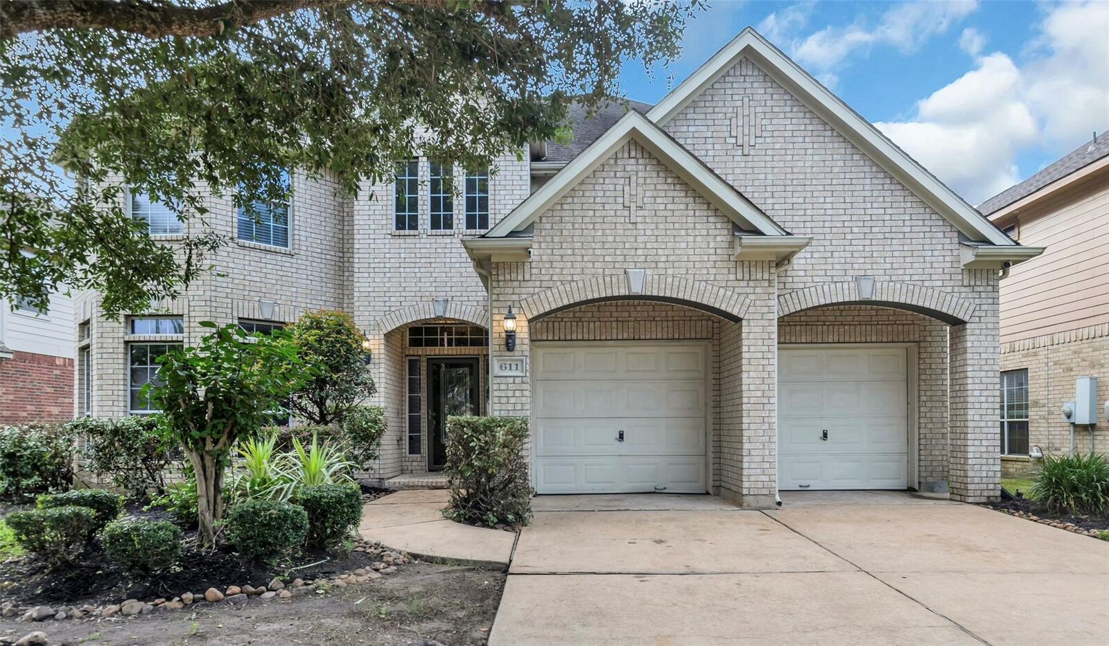 Property Photo: 611 River Delta Lane TX 77469