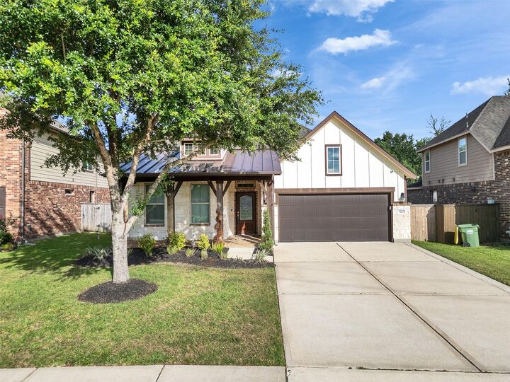 Property Photo: 3422 Waverly Springs Lane TX 77581