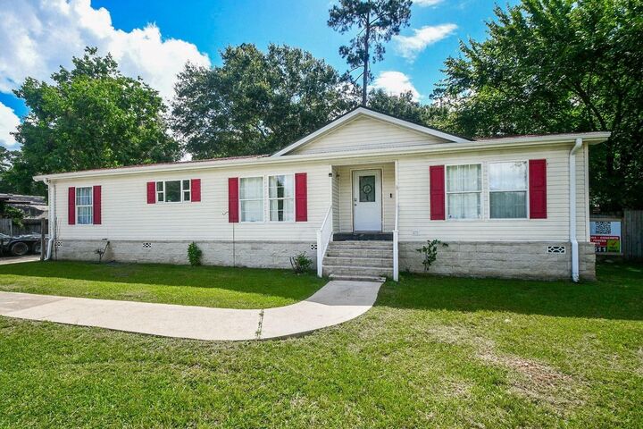 Property Photo: 31606 Bryan Street TX 77355