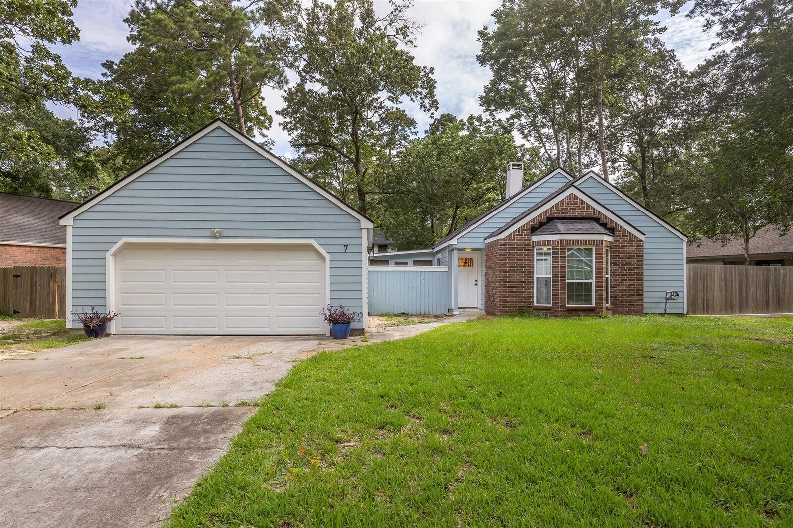 Property Photo: 7 Camberwell Court TX 77380