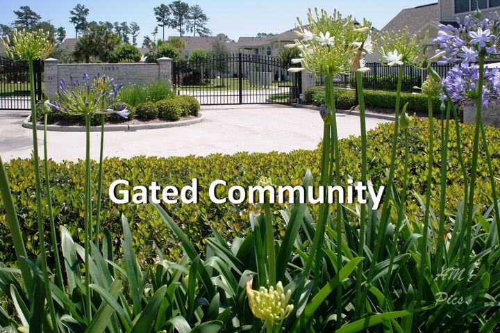 Property Photo:  13600 Breton Ridge Street 20B  TX 77070 