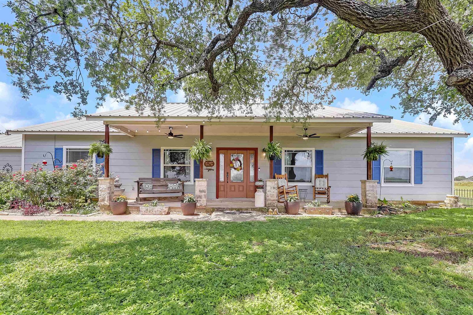 Property Photo:  2271 County Road 112  TX 78611 
