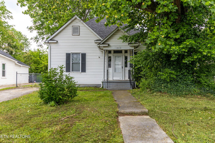 Property Photo: 2638 Barton St TN 37917