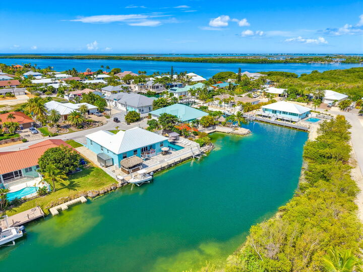 Property Photo: 20833 W 4th Avenue FL 33042