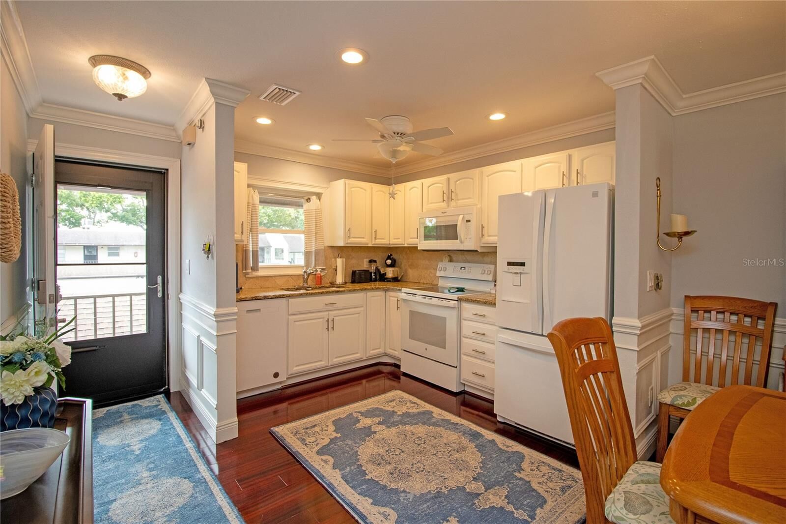 Property Photo:  1100 E Bay Drive 104  FL 33770 
