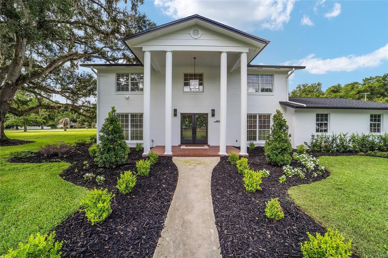 Property Photo:  4824 SE 3rd Street  FL 34471 