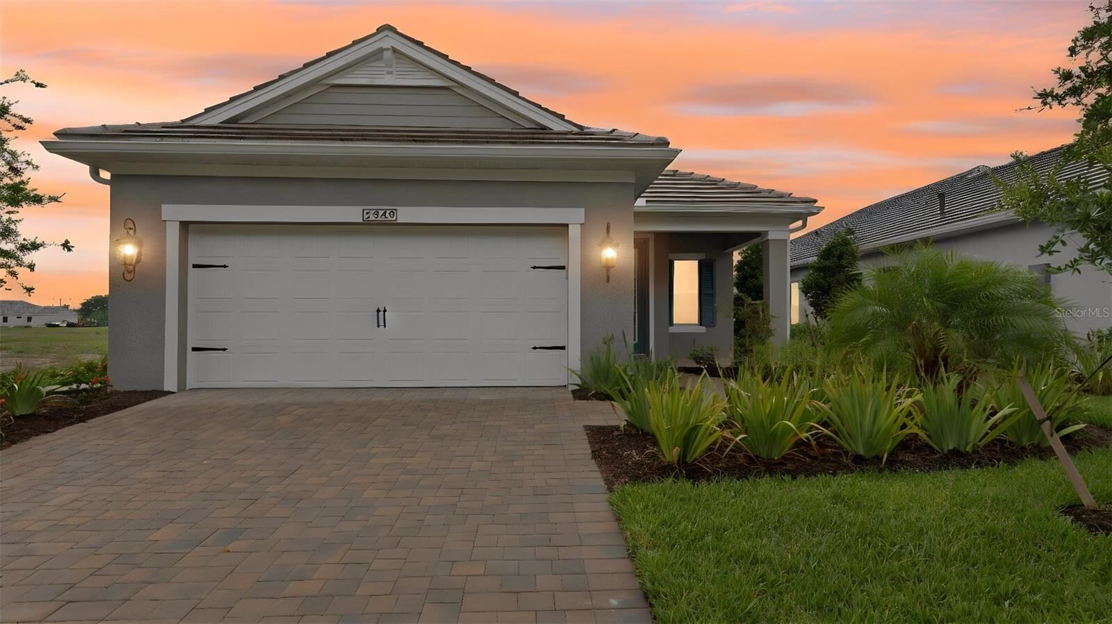 Property Photo: 2949 Heritage Pines Drive FL 33905