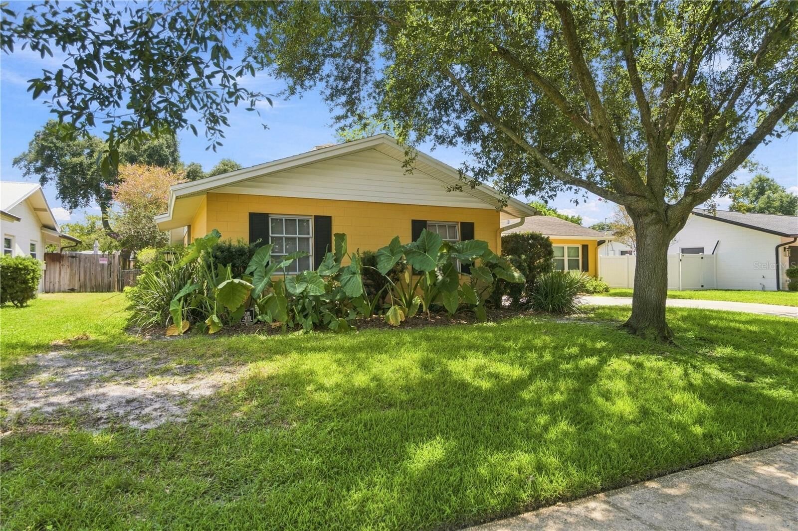 Property Photo:  410 Saint Dunstan Way  FL 32792 