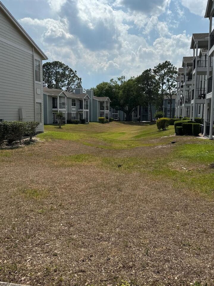 Property Photo:  2550 N Alafaya Trail 3201  FL 32826 