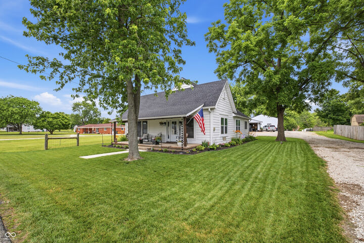 Property Photo: 426 W Michigan Street IN 46118