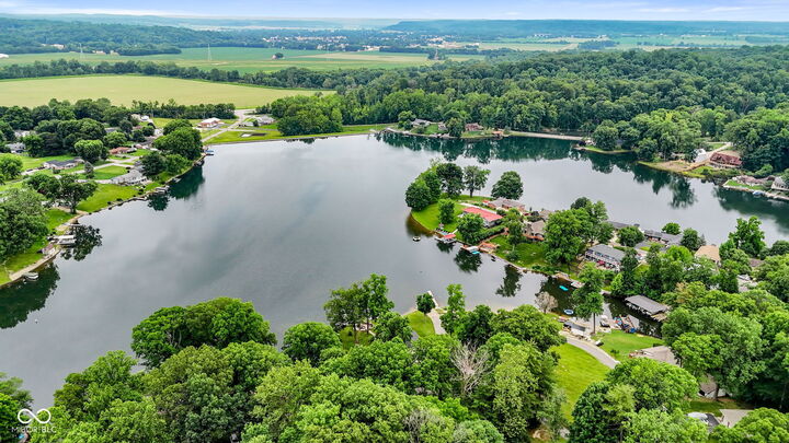 Property Photo: 1782 White Oak Lane IN 46151