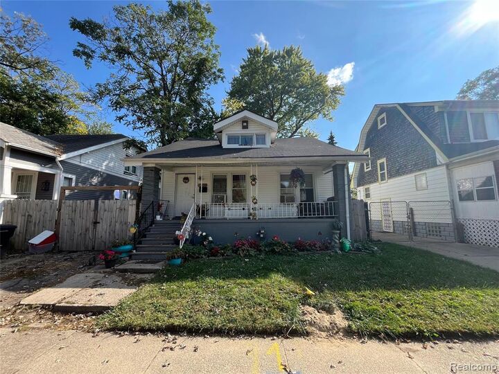 Property Photo:  10139 Beechdale Street  MI 48204 2587 