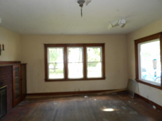Property Photo:  709 S Main Street  MI 49093-1735 