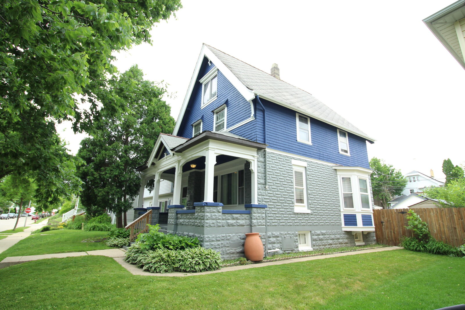 Property Photo:  1516 S 78th St  WI 53214 