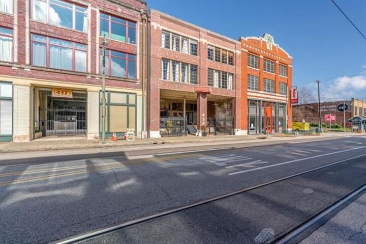 Property Photo: 413 S Main St 205 TN 38103