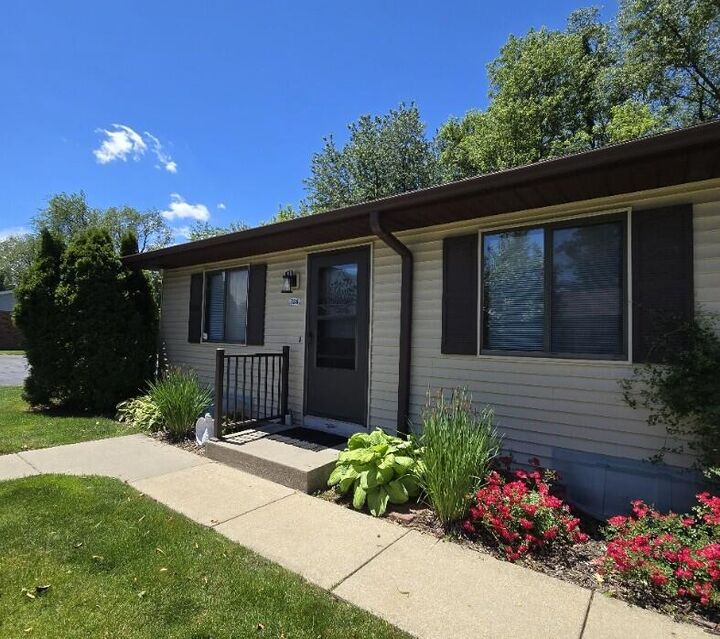 Property Photo:  5246 Green Meadow Road  MI 49009 