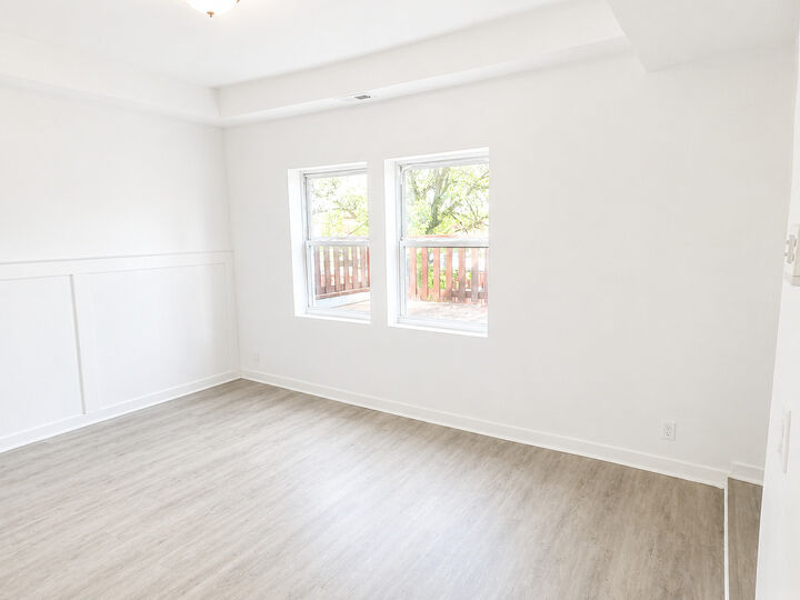 Property Photo: 4519 W Thomas Street 2 IL 60651