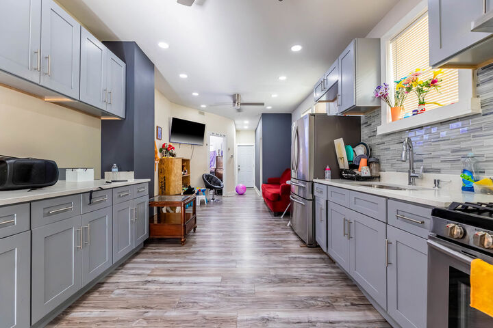 Property Photo: 5737 S Laflin Street IL 60636