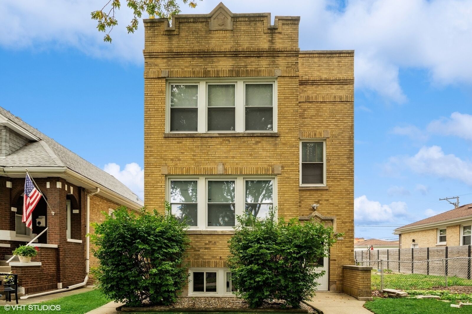 Property Photo:  5442 N Ludlam Avenue  IL 60630 