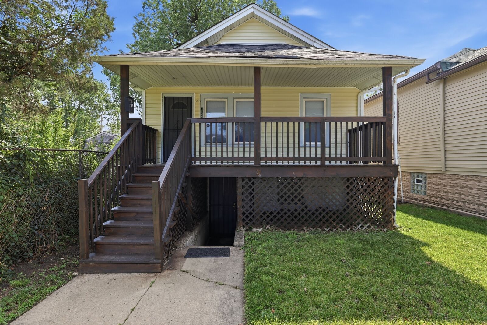 Property Photo:  11317 S Carpenter Street  IL 60643 