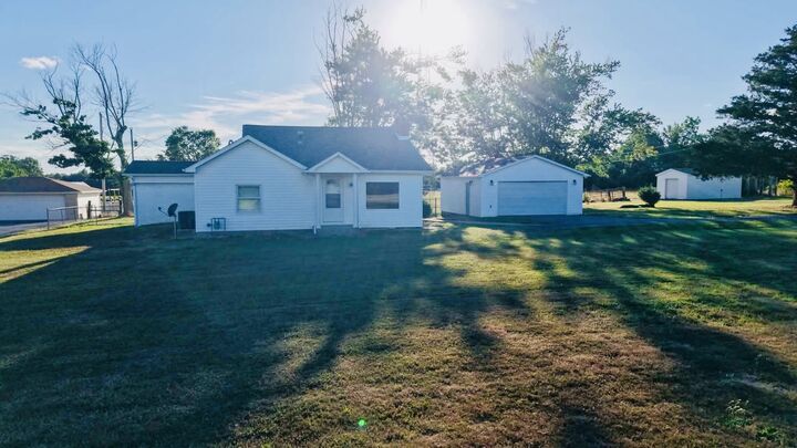 Property Photo:  17695 Route 37 Highway  IL 62951 