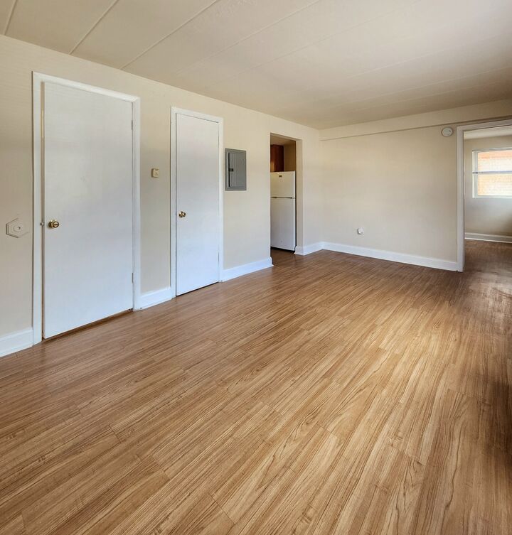 Property Photo: 5741 W 35th Street 1F IL 60804