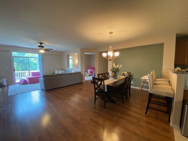 Property Photo: 1390 Scarboro Road 1390 IL 60193