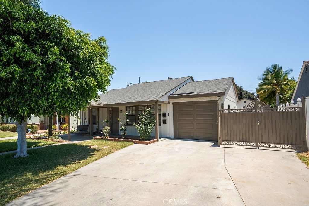 Property Photo: 13918 Fidler CA 90706