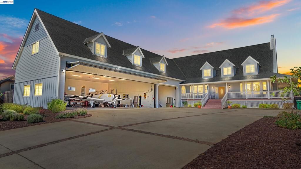 Property Photo:  3089 Boeing Rd  CA 95682 
