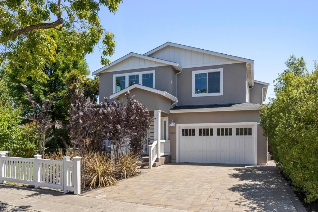 Property Photo:  1969 Kentucky Street  CA 94061 