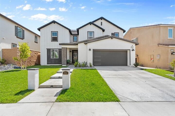 Property Photo:  4961 Bay Laurel  CA 92336 