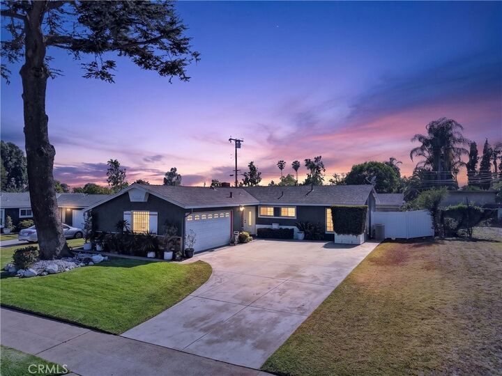 Property Photo:  2369 Saunders St  CA 91767 