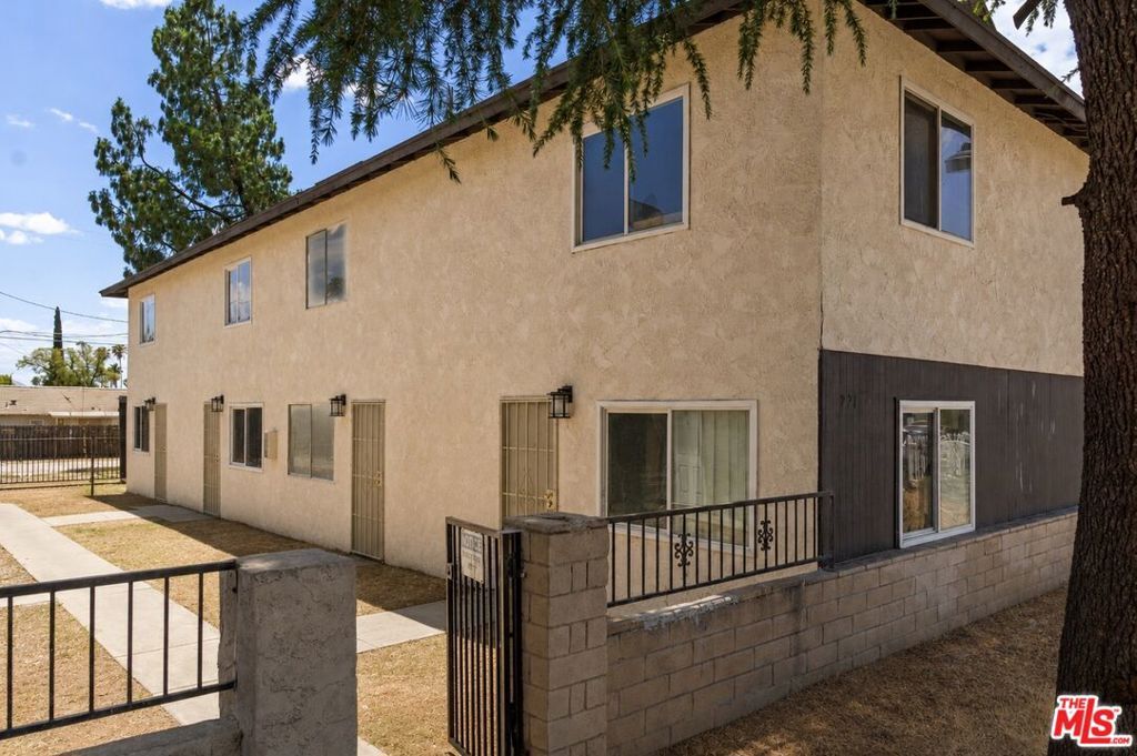 Property Photo: 221 E 19th Street CA 92404