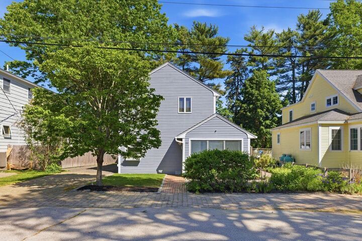 Property Photo: 30 Seaview Avenue ME 03907
