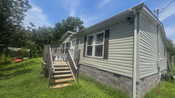 Property Photo: 359 Stage Rd TN 37036