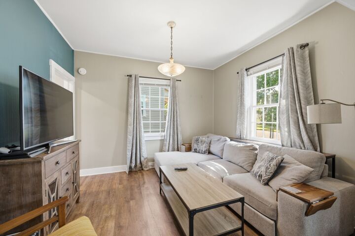 Property Photo: 1306 Berry St TN 37138